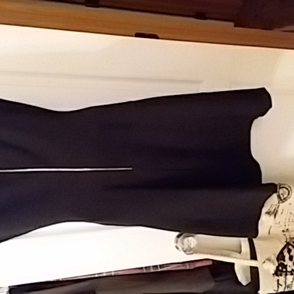 Karl lagerfeld size 8 black sleeveless dress - Picture 6 of 8